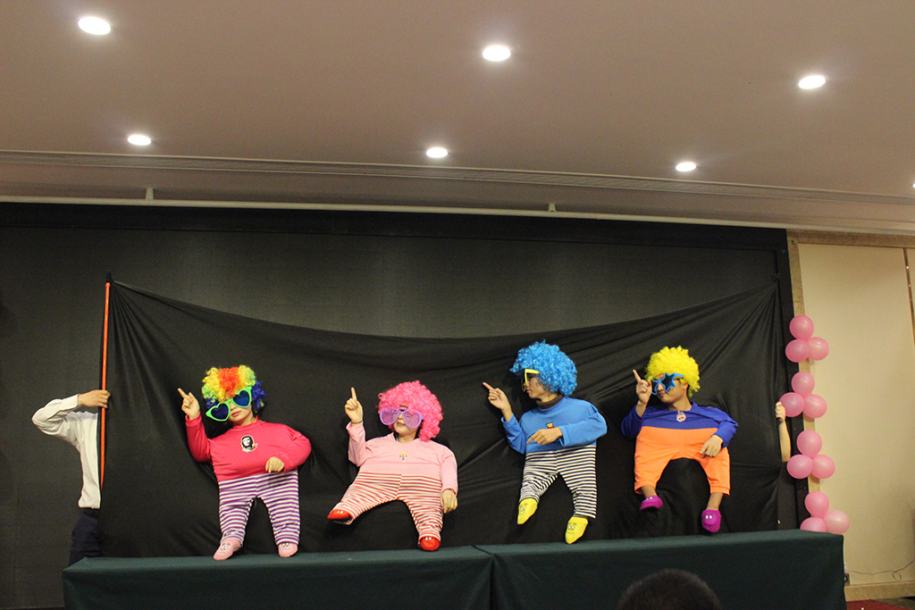 12創(chuàng)意舞蹈.JPG 12創(chuàng)意舞蹈.JPG